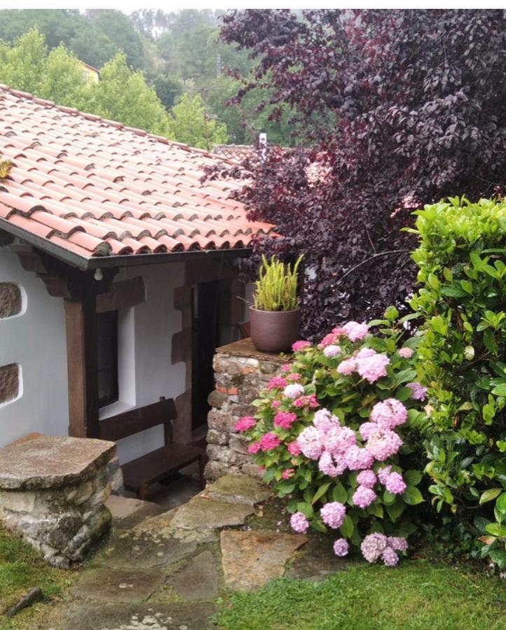 Hdec Hosteria De Castaneda Alojamiento Turistico Puente Viesgo Exterior photo